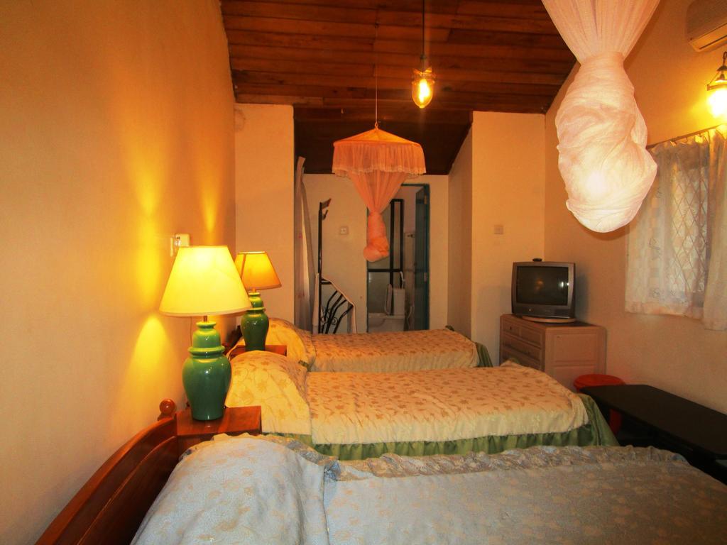 Hotel Shalini Anuradhapura Ruang foto